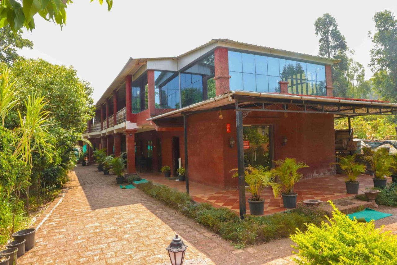 Hotel On The Rocks Mahābaleshwar Esterno foto